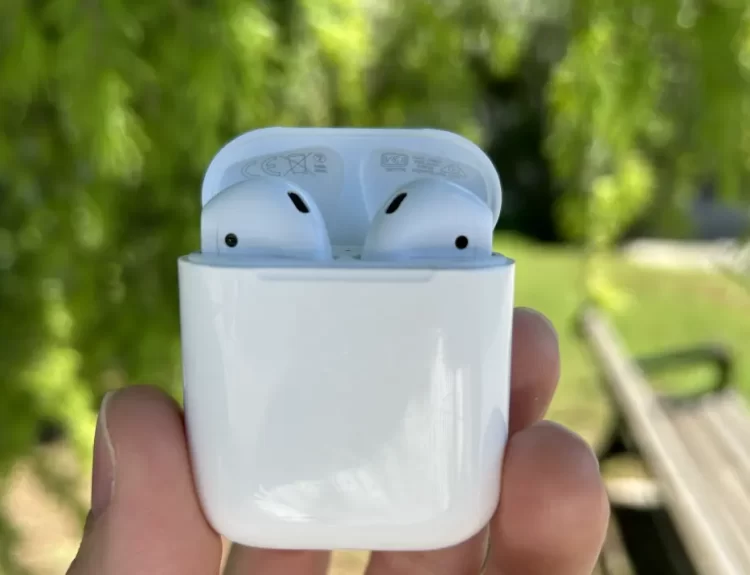 o-airpods-2-e-a-prova-dagua-na-minha-experiencia-sim