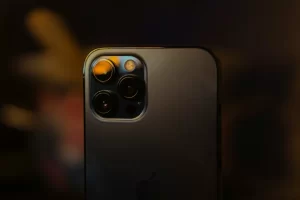 apple-emite-alerta-global-de-spyware-para-usuarios-de-iphone