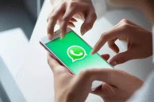 whatsapp-deve-permitir-compartilhamento-de-status-de-amigos